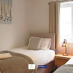 3 Bedroom House By Trinity Stays Short Lets & Serviced Accommodation Cambridge With Free Wifi & Parking