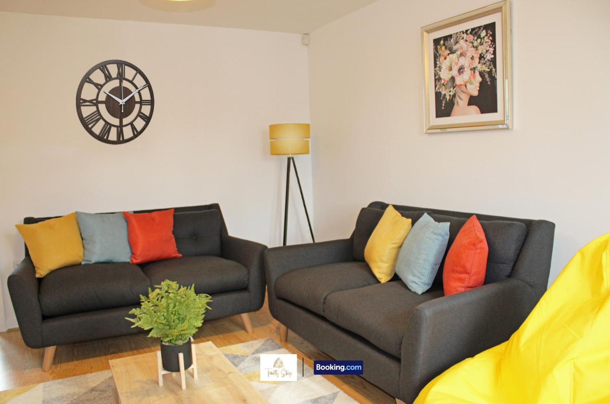3 Bedroom House By Trinity Short Lets & Serviced With Free Wifi & Parking Cambridge (Cambridgeshire)